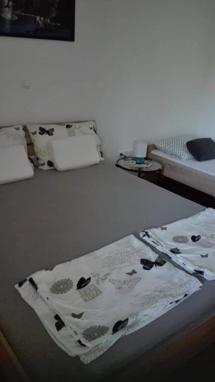 Gabriela Appartement Nin Buitenkant foto