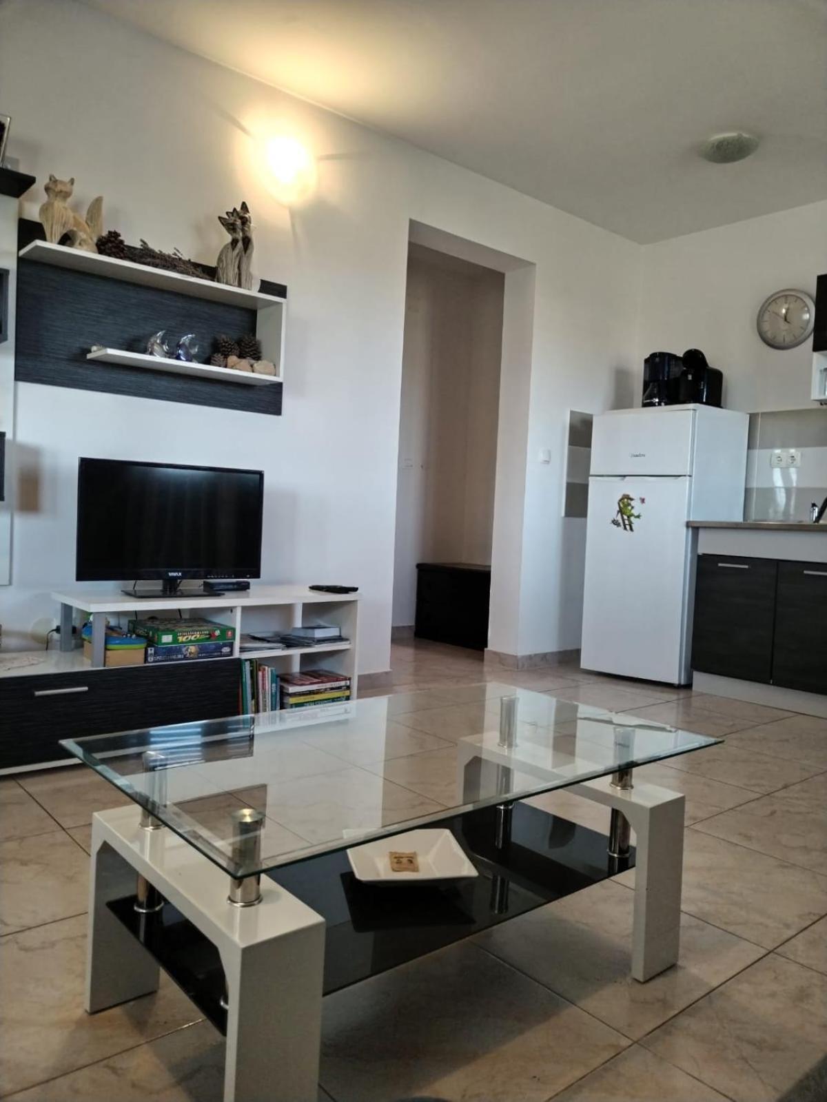 Gabriela Appartement Nin Buitenkant foto